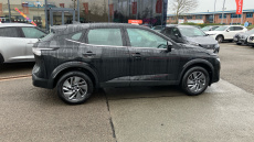 Nissan Qashqai 1.3 DiG-T MH Acenta Premium 5dr Petrol Hatchback